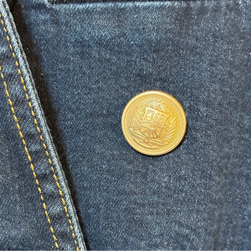 Avec Les Filles Denim Sleeveless Blazer Vest with Gold Buttons Size Small - Picture 4 of 10